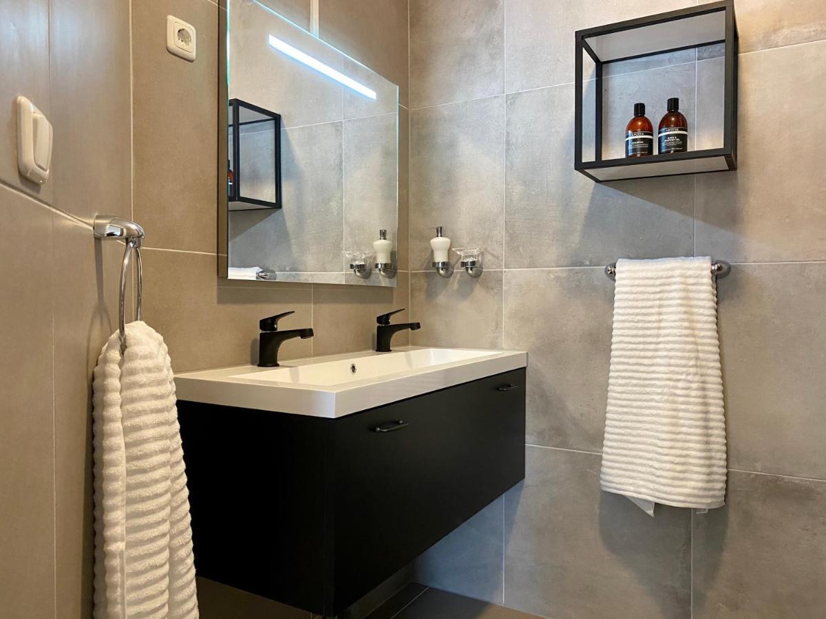 Het Hoekje - 2 Bedroom Family Friendly City Home جروننجن المظهر الخارجي الصورة